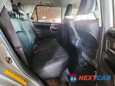 Zdjęcie 11 z 13 samochodu: 2017 TOYOTA 4RUNNER TRD PRO VIN:JTEBU5JR3H5411796 - miniatura