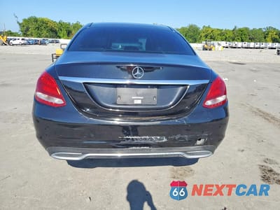 Zdjęcie 6 z 13 samochodu: 2016 MERCEDES-BENZ C 300 4MATIC VIN:55SWF4KB9GU165957 - miniatura