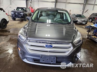 Piąte zdjęcie samochodu w środku: 2019 FORD ESCAPE SE VIN:1FMCU9GD5KUB32855 - miniatura