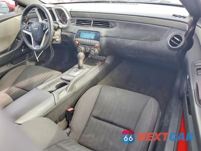 Zdjęcie 8 z 12 samochodu: 2012 CHEVROLET CAMARO LS VIN:2G1FA1E32C9179483 - miniatura