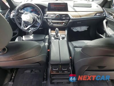 Zdjęcie 8 z 12 samochodu: 2020 BMW 530 I VIN:WBAJR3C0XLCD59656 - miniatura
