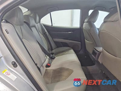 Zdjęcie 10 z 12 samochodu: 2018 TOYOTA CAMRY SE VIN:4T1B11HK4JU606831 - miniatura