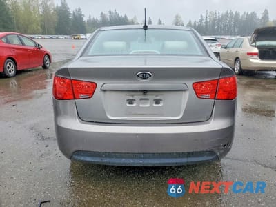 Zdjęcie 6 z 11 samochodu: 2010 KIA FORTE EX VIN:KNAFU4A26A5250768 - miniatura