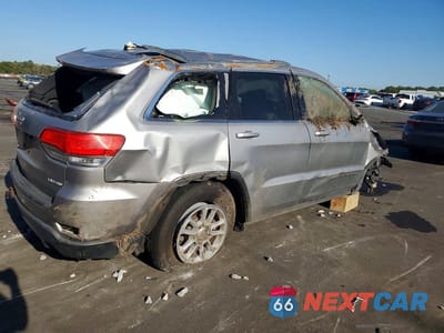 Trzecie zdjęcie samochodu z tyłu: 2019 JEEP GRAND CHEROKEE LAREDO VIN:1C4RJEAG3KC556575 - miniatura