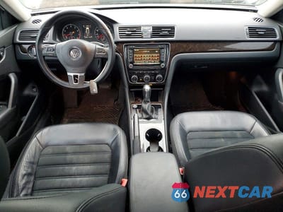 Zdjęcie 8 z 12 samochodu: 2014 VOLKSWAGEN PASSAT SEL VIN:1VWCS7A33EC061130 - miniatura