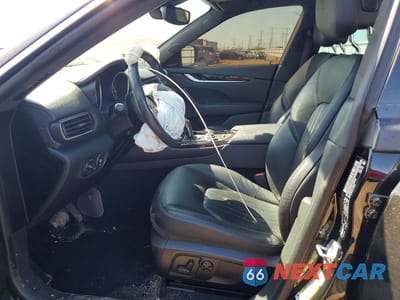 Zdjęcie 7 z 12 samochodu: 2020 MASERATI LEVANTE VIN:ZN661XUA5LX356795 - miniatura