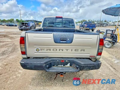 Zdjęcie 6 z 11 samochodu: 2001 NISSAN FRONTIER SC VIN:1N6MD26Y01C369713 - miniatura