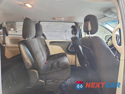 Zdjęcie 11 z 13 samochodu: 2014 DODGE GRAND CARAVAN SE VIN:2C4RDGBG2ER248178 - miniatura