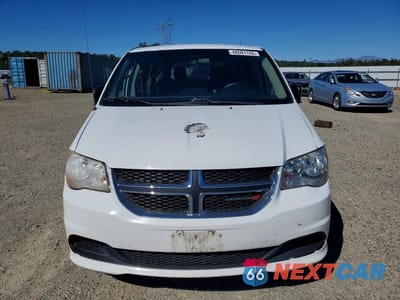 Piąte zdjęcie samochodu w środku: 2016 DODGE GRAND CARAVAN SE VIN:2C4RDGBG2GR209660 - miniatura