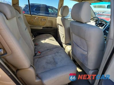 Zdjęcie 10 z 11 samochodu: 2004 TOYOTA HIGHLANDER BASE VIN:JTEEP21A640066848 - miniatura