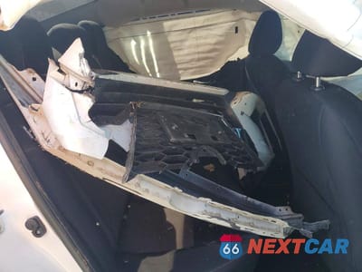 Zdjęcie 10 z 12 samochodu: 2023 NISSAN SENTRA SR VIN:3N1AB8DV1PY270022 - miniatura