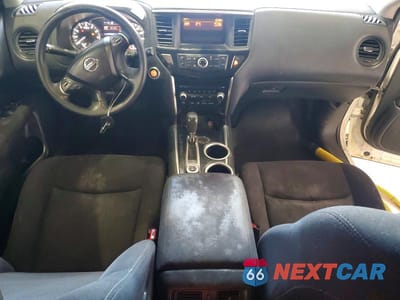 Zdjęcie 8 z 13 samochodu: 2016 NISSAN PATHFINDER S VIN:5N1AR2MM9GC648878 - miniatura
