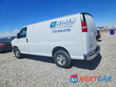 Drugie zdjęcie samochodu z przodu: 2021 CHEVROLET EXPRESS G2500 VIN:1GCWGAFP6M1239861 - miniatura