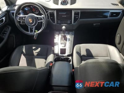 Zdjęcie 8 z 14 samochodu: 2018 PORSCHE MACAN VIN:WP1AA2A53JLB03192 - miniatura