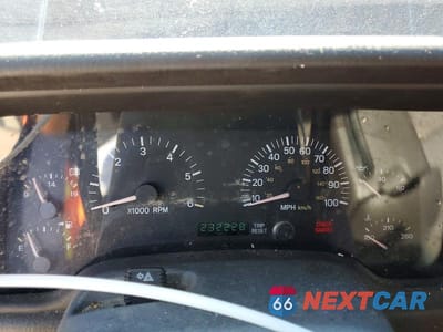 Zdjęcie 9 z 13 samochodu: 2001 JEEP CHEROKEE SPORT VIN:1J4FF48S61L506447 - miniatura