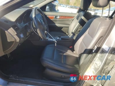 Zdjęcie 7 z 12 samochodu: 2010 MERCEDES-BENZ C 300 4MATIC VIN:WDDGF8BB1AR128339 - miniatura