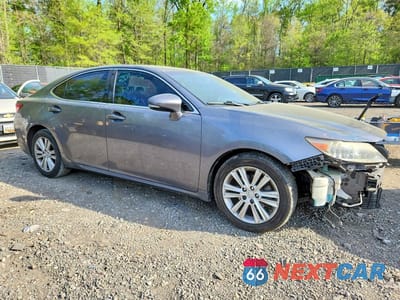 Czwarte zdjęcie samochodu z boku: 2013 LEXUS ES 350 VIN:JTHBK1GG7D2076089 - miniatura