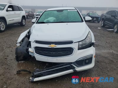 Piąte zdjęcie samochodu w środku: 2015 CHEVROLET CRUZE LT VIN:1G1PC5SB1F7135918 - miniatura