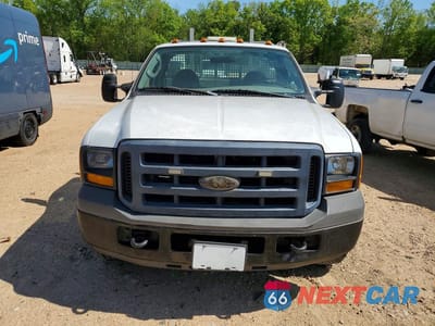 Piąte zdjęcie samochodu w środku: 2006 FORD F350 SRW SUPER DUTY VIN:1FDSF345X6ED16771 - miniatura