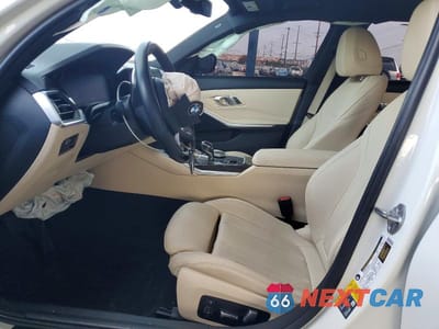Zdjęcie 7 z 12 samochodu: 2021 BMW 330E VIN:3MW5P7J06M8B56027 - miniatura