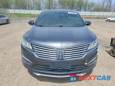 Piąte zdjęcie samochodu w środku: 2017 LINCOLN MKC RESERVE VIN:5LMTJ3DH4HUL28594 - miniatura