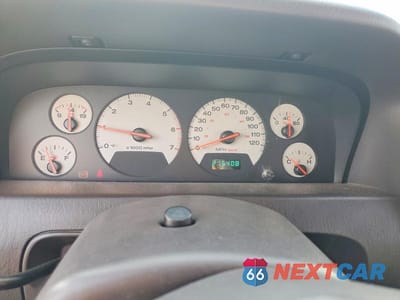 Zdjęcie 9 z 12 samochodu: 2001 JEEP GRAND CHEROKEE LIMITED VIN:1J4GW58N81C525232 - miniatura
