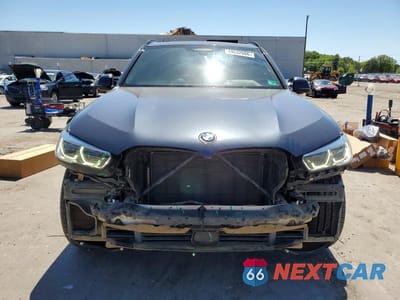 Piąte zdjęcie samochodu w środku: 2020 BMW X5 M50I VIN:5UXJU4C0XL9D04157 - miniatura