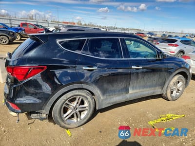 Trzecie zdjęcie samochodu z tyłu: 2018 HYUNDAI SANTA FE SPORT 2.4L VIN:5NMZUDLB2JH068219 - miniatura