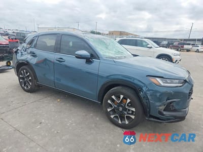 Czwarte zdjęcie samochodu z boku: 2026 HONDA HR-V EXL VIN:3CZRZ1H72TM717869 - miniatura