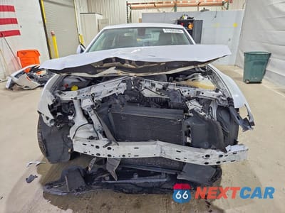 Piąte zdjęcie samochodu w środku: 2022 CHRYSLER 300 TOURING L VIN:2C3CCASG5NH253374 - miniatura