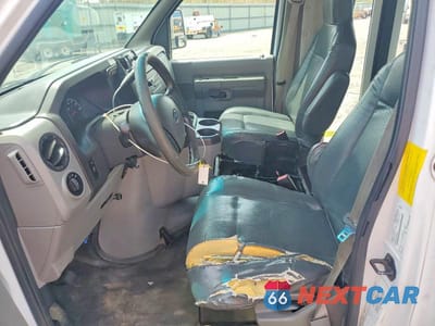 Zdjęcie 7 z 13 samochodu: 2014 FORD E350 SHUTTLE BUS VIN:1FDWE3FL9EDB19921 - miniatura