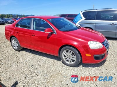Czwarte zdjęcie samochodu z boku: 2007 VOLKSWAGEN JETTA 2.5 OPTION PACKAGE 1 VIN:3VWRF71K67M098244 - miniatura