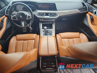 Zdjęcie 8 z 12 samochodu: 2019 BMW X5 XDRIVE50I VIN:5UXJU2C51KLN65997 - miniatura
