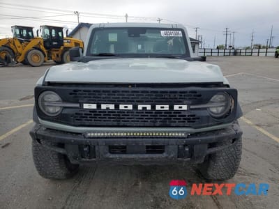 Piąte zdjęcie samochodu w środku: 2023 FORD BRONCO BASE VIN:1FMDE5DH7PLB94577 - miniatura