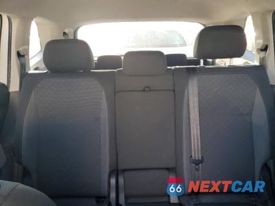 Zdjęcie 10 z 14 samochodu: 2019 VOLKSWAGEN TIGUAN S VIN:3VV1B7AX5KM078648 - miniatura