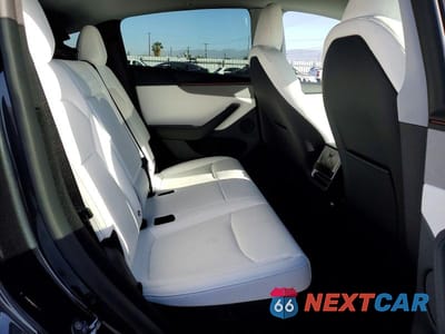 Zdjęcie 10 z 12 samochodu: 2026 TESLA MODEL Y VIN:7SAYGDEE5TF349030 - miniatura