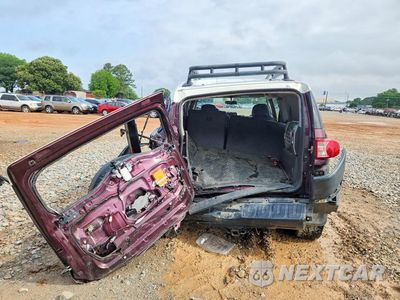 Zdjęcie 6 z 14 samochodu: 2007 TOYOTA FJ CRUISER BASE VIN:JTEBU11F170002738 - miniatura