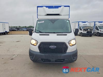 Piąte zdjęcie samochodu w środku: 2022 FORD TRANSIT DELIVERY TRUCK VIN:1FDBW5Z84NKA01706 - miniatura