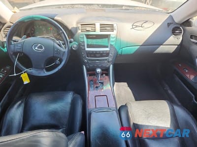 Zdjęcie 8 z 12 samochodu: 2008 LEXUS IS 250 VIN:JTHCK262485023743 - miniatura
