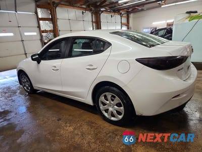 Drugie zdjęcie samochodu z przodu: 2018 MAZDA 3 SPORT VIN:3MZBN1U78JM225933 - miniatura