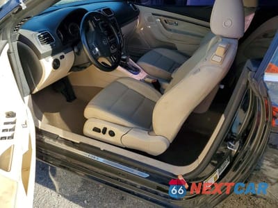 Zdjęcie 7 z 12 samochodu: 2011 VOLKSWAGEN EOS KOMFORT VIN:WVWBA7AH2BV001983 - miniatura