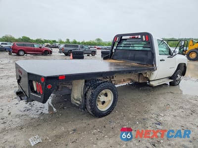 Trzecie zdjęcie samochodu z tyłu: 2008 CHEVROLET SILVERADO C3500 VIN:1GBJC34KX8E151326 - miniatura