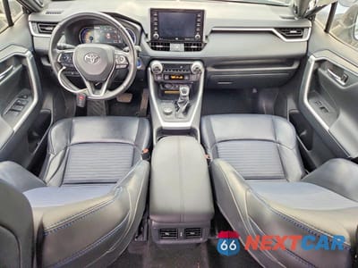 Zdjęcie 8 z 13 samochodu: 2019 TOYOTA RAV4 HYBRID XSE VIN:JTMEWRFV8KD512242 - miniatura