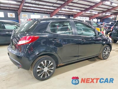 Trzecie zdjęcie samochodu z tyłu: 2013 MAZDA MAZDA2 VIN:JM1DE1KZ8D0165787 - miniatura
