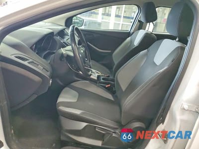 Zdjęcie 7 z 12 samochodu: 2012 FORD FOCUS SE VIN:1FAHP3K28CL302871 - miniatura
