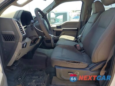 Zdjęcie 7 z 12 samochodu: 2017 FORD F350 SUPER DUTY VIN:1FT8W3B66HEB96464 - miniatura