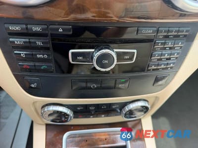 Zdjęcie 12 z 14 samochodu: 2015 MERCEDES-BENZ GLK 350 VIN:WDCGG5HB3FG431200 - miniatura