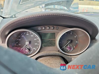 Zdjęcie 9 z 13 samochodu: 2008 MERCEDES-BENZ GL 450 4MATIC VIN:4JGBF71E68A310567 - miniatura