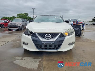 Piąte zdjęcie samochodu w środku: 2017 NISSAN MAXIMA 3.5 SL VIN:1N4AA6AP4HC450850 - miniatura