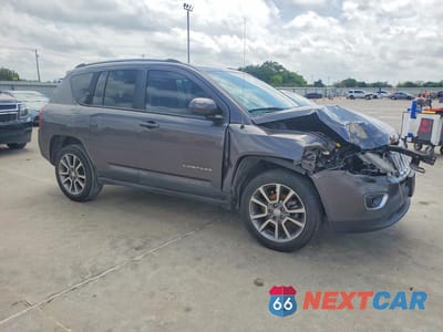 Czwarte zdjęcie samochodu z boku: 2016 JEEP COMPASS LATITUDE VIN:1C4NJCEA3GD676385 - miniatura